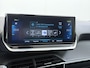 Peugeot e-208 EV 50kWh Navi 360°Camera Apple Carplay Android 1/2 Leer Ecc Cruise Control Allure SOH 90% Lmv 16" Led lane Assist DAB Bluetooth Regen-Lichtsensor Isofix Keyless 1e Eigenaar Origineel Nederlandse Auto