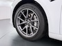 Tesla Model 3 SR Plus 325PK Lmv 18" AutoPilot FSD-3 Leder Pano-dak Adaptive-Cruise Camera's Elektr.-Stuur+Stoelen+Spiegels+Geheugen+Easy-Entry+Verwarmde stoelen Park assistent Pdc WIFI Lane-Assist Speed-Assist Navi LED Comfortstoelen ACC DAB Voorverwarmen interieur via App Keyless One-Pedal-Drive 1e Eigenaar Origineel Nederlandse Auto