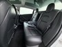 Tesla Model 3 SR Plus 325PK Lmv 18" AutoPilot FSD-3 Leder Pano-dak Adaptive-Cruise Camera's Elektr.-Stuur+Stoelen+Spiegels+Geheugen+Easy-Entry+Verwarmde stoelen Park assistent Pdc WIFI Lane-Assist Speed-Assist Navi LED Comfortstoelen ACC DAB Voorverwarmen interieur via App Keyless One-Pedal-Drive 1e Eigenaar Origineel Nederlandse Auto