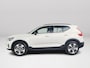 Volvo XC40 B4 Plus Dark | Parkeercamera | Stoel- en Stuurverwarming | Harman Kardon | Trekhaak