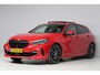 BMW 1-Serie 118i M-sport | panoramadak | head-up | harmankardon | achteruitrijcamera | sfeerverlichting | M sportstoelen