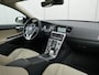 Volvo V60 T2 AUT Momentum Trekhaak / Xenon / Navi / Cruise control