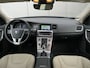 Volvo V60 T2 AUT Momentum Trekhaak / Xenon / Navi / Cruise control