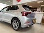 Volkswagen Polo 1.0 TSI R-Line Automaat, Navigatie,Virtual Cockpit,Adaptive Cruise control,Spraakbediening,Achteruitrijcamera,Parkeersensoren rondom/Apple carplay,Stoelverwarming,LED grill/IQ.light,Climate control,Draadloze Telefoonlader,DAB,17''Lichtmetalen Velgen
