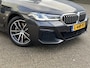 BMW 5-Serie Touring 520i High Executive | Voll.Historie/Leder/Pano.Dak/Head-Up/360º Camera/M-Pakket
