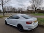 Skoda Superb 1.5 TSI ACT Ambition Business AUTO IS VOORZIEN VAN HULPVEREN EN TREKHAAK