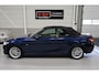 BMW 2-Serie Cabrio 220i Sport Automaat Airco-ecc Trekhaak afneembaar Navigatie Sportstoelen Leer Beige Diepzeeblauw Sportvelgen 17 in Nieuwstaat
