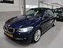 BMW 2-Serie Cabrio 220i Sport Automaat Airco-ecc Trekhaak afneembaar Navigatie Sportstoelen Leer Beige Diepzeeblauw Sportvelgen 17 in Nieuwstaat