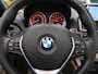 BMW 2-Serie Cabrio 220i Sport Automaat Airco-ecc Trekhaak afneembaar Navigatie Sportstoelen Leer Beige Diepzeeblauw Sportvelgen 17 in Nieuwstaat