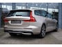 Volvo V60 2.0 T6 Plug-in hybrid AWD Plus Dark
