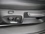 Volkswagen Passat Variant 1.5 eHybrid Business | SoH 100% | Trekhaak | Head-up display | Dodehoek detectie | Stoel- en stuurwielverwarming | Parkeerassistent | Navigatie | Adaptieve cruise control | Achteruitrijcamera |