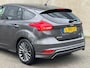 Ford Focus 1.0 ST-Line 125pk 5D 2017 Grijs NAP|NWE APK|PDC