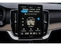 Volvo XC90 2.0 T8 Plug-in hybrid AWD Ultra Bright Panoramadak | Semi Elek Trekhaak | Elektrisch Verstelbare Voorstoelen met Geheugen | Harman/Kardon | 360 Graden Parkeercamera