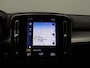 Volvo XC40 2.0 T4 AWD 190PK Aut. Pano-Schuifdak, Trekhaak, Side Assist, Adaptieve Cruise Controle, Harman Kardon Audio, 19" LM Velgen