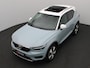 Volvo XC40 2.0 T4 AWD 190PK Aut. Pano-Schuifdak, Trekhaak, Side Assist, Adaptieve Cruise Controle, Harman Kardon Audio, 19" LM Velgen