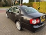 Volkswagen Jetta 2.0 FSI Sportline ECC LMV