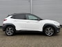 Hyundai Kona 1.6 GDI HEV 141pk DCT Premium | Stoelkoeling | Stoel/Stuurwielverwarming | HUD | Krell | Trekhaak |