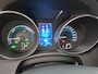 Toyota Auris 1.8 Hybrid Energy Plus. Dealer onderhouden, zeer netjes en luxe. O.a. stoelverw, camera, navi, afn.trekhaak, etc.