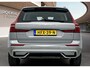 Volvo XC60 2.0 T6 Plug-in hybrid AWD Plus Dark | PDC V+A en 360 camera | Trekhaak | Adaptive Cruiscontrol | All Season banden | Elektrische achterklep | Stoel + Stuurverw |