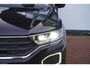 Volkswagen T-Roc 1.0 TSI Style-R line+Volleder+Pano-dak+19"lmv+Apple-careplay+Camera+audi-spiegel-Advance pakket !!