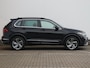 Volkswagen Tiguan 1.4 TSI eHybrid R-Line Business | Trekhaak wegklapbaar | Matrix LED | Elektrische klep | Stoel- en stuurverwarming |