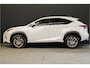 Lexus NX 300h AWD Luxury Line |dealer onderhouden|schuifdak|leder|Apple/Android|