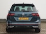 Volkswagen Tiguan 1.5 TSI 150pk R-Line | Leder | Elektrische klep | Achteruitrijcamera | Stoel- en stuurverwarming |