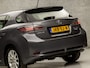 Lexus CT 200h Sport Automaat (NAVIGATIE, LEDER, STOELVERWARMING, CAMERA, SPORTSTOELEN, KEYLESS, CRUISE, XENON, NIEUWSTAAT)