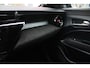 Alfa Romeo Junior Elettrica VELOCE 280PK 54 kWh | SPORT PACK (SABELT SPORTSTOELEN ELEKTRISCH BEDIENBAAR OP DE BESTUURDERSSTOEL/STOEL VERWARMING/ALUMINIUM INSTAPLIJSTEN EN PEDALEN/PERFROMANCE STUURWIEL MET ALCANTARA/PERFORMANCE BODYKIT "PROGRESSO"/AMBIENT LIGHT/GETINTE ACHETRRUITEN | TECHNO PACK (LED MATRIX KOPLAMPEN/AUTOMATISCH DIMMENDE BINNENSPIEGEL/DRAADLOZE TELEFOONLADER/DODEHOEK DETECTIE/NAVIGATIE/ELEKTRISCH BEDIENBARE ACHTERKLEP/KEYLESS ENTRY/KEYLESS START/ADAPTIVE CRUISE CONTROL/ACHTERUITRIJ CAMERA) | DRAADLOZE APPLE CARPLAY/ANDROID AUTO | 20" LICHTMETALEN VELGEN "VENTI" | RODE REMKLAUWEN | DC SNELLADER | "TORSEN" SPERDIFFERENTIEEL | GROTERE REMSCHIJVEN VOOR |