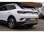 Volkswagen ID.4 Life 77 kWh ACC Winterpakket Lane Assist Camera Carplay Standkachel Stuurwielverwarming Stoelverwarming