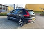 Volvo XC40 1.5 T2 Business Pro Apple Carplay/Android Auto | Achteruitrijdcamera | Stoel & Stuurverwarming | 19'' Lichtmetalenvelgen | Cruise Control | Trekhaak | Elektrisch bedienbare Achterklep | Navigatie