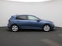 Volkswagen Golf 1.5 eHybrid Life Edition | Camera | Parkeersensoren | Stoel/stuur verwarming | Cruise control | Navigatie | Apple carplay |