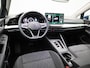 Volkswagen Golf 1.5 eHybrid Life Edition | Camera | Parkeersensoren | Stoel/stuur verwarming | Cruise control | Navigatie | Apple carplay |