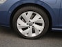 Volkswagen Golf 1.5 eHybrid Life Edition | Camera | Parkeersensoren | Stoel/stuur verwarming | Cruise control | Navigatie | Apple carplay |