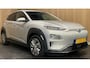 Hyundai Kona Electric EV Fashion 64 kWh|100% SOH|FACELIFT|3-FASE|DAKJE|HEAD-UP|ACC|CAMERA|CARPLAY|NAVI|NL- AUTO|NAP|INCL. BTW|1e EIG.|