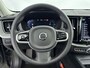Volvo XC60 2.0 T6 Plug-in hybrid AWD Ultra Dark | Trekhaak | PDC V+A en 360 camera | BLIS | Panoramadak | Stoel + Stuurverwarming | Keyless Entry + Start |