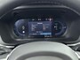 Volvo XC60 2.0 T6 Plug-in hybrid AWD Ultra Dark | Trekhaak | PDC V+A en 360 camera | BLIS | Panoramadak | Stoel + Stuurverwarming | Keyless Entry + Start |