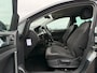 Volkswagen Golf 1.5 TSI Highline Business R Automaat / Navi / 18" Velgen / Clima / Stoelverwarming / Velours / PDC / Cruise / LED