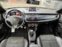 Alfa Romeo Giulietta 1.4 T Distinctive | Bose Audiosysteem | Stoelverwarming | Navi | PDC |