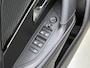 Peugeot 2008 SUV GT 130pk Automaat | Navigatie | Camera v+a | Leder/Alcantara | Stoel elektrisch+verwarmd+massage | Full Led koplampen | Parkeersensoren v+a | Keyless | Adaptieve Cruise Control | Dodehoeksensor | DAB+ radio | Draadloze Apple Carplay / Android Auto + telefoonlader | Donker getint glas | 17" lichtmetalen velgen |