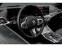 BMW 3-Serie Touring 330e M-PAKKET | HEAD UP | 360 CAMERA | ELEKTRISCHE VERSTELBARE VOORSTOELEN | PANORAMADAK | SIDE ASSIST