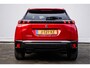 Peugeot e-2008 EV Allure 50 kWh SOH 88% 3-Fase/ Navigatie/ Stoelverwarming/ Camera/ Carplay/ 18" Lmv