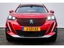 Peugeot e-2008 EV Allure 50 kWh SOH 88% 3-Fase/ Navigatie/ Stoelverwarming/ Camera/ Carplay/ 18" Lmv