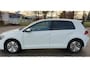 Volkswagen E-Golf 136 pk | Navigatie | Cruise control adaptief | Stoelverwarming |