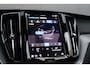 Volvo XC60 2.0 T6 Plug-in hybrid AWD Plus Dark - ACC - 360 Camera - Pano - H&K - Stoel/Stuurverwarming - Memory - BLIS - Keyless - Rijklaar
