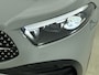 Mercedes-Benz A-klasse 250 e Business Solution AMG | AMG Line Plus pakket | Panoramaschuifdak | Smartphone-integratie | Head-up Display | Memorypakket voorstoelen | Nightpakket | 19 inch AMG velgen | MULTIBEAM LED |
