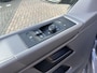 Volkswagen Transporter Kombi 2.0 TDI / 150 PK/ APP-CONNECT/ 9-PERSOONS/ STOELVERWARMING/ CRUISE CONTROL/ TREKHAAK/ DAB/ AIRCO/ ISOFIX