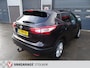 Nissan Qashqai 1.2 Connect Edition, Trekhaak, Panorama dak, Ned. Auto, AUR camera, Navigatie, DAB