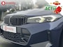 BMW 3-Serie Touring 320e High Executive M-Sport LCI Wide Screen Apple CarPlay | DAB | Leer | Stoelverwarming