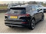 Audi Q4 e-tron 35 Launch edition Advanced 55 kWh Stoelverwarming | Uitklapbare Trekhaak | Digitaal Dashboard | 20" Lichtmetaal | Parkeersensoren | LED | Comfortstoelen | Airco (automatisch) | Cruise control | DAB ontvanger